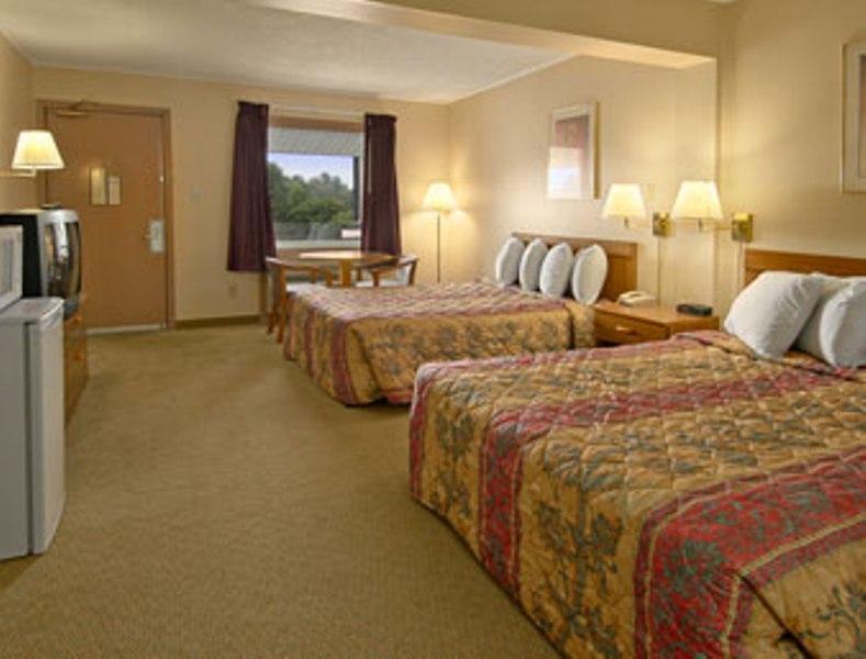 Days Inn By Wyndham Fairmont Pokoj fotografie